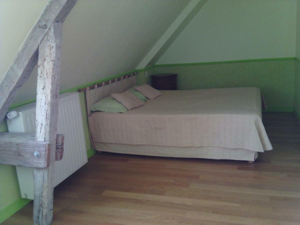Bed and Breakfast La Roche Saint-Etienne-en-Cogles Exterior foto