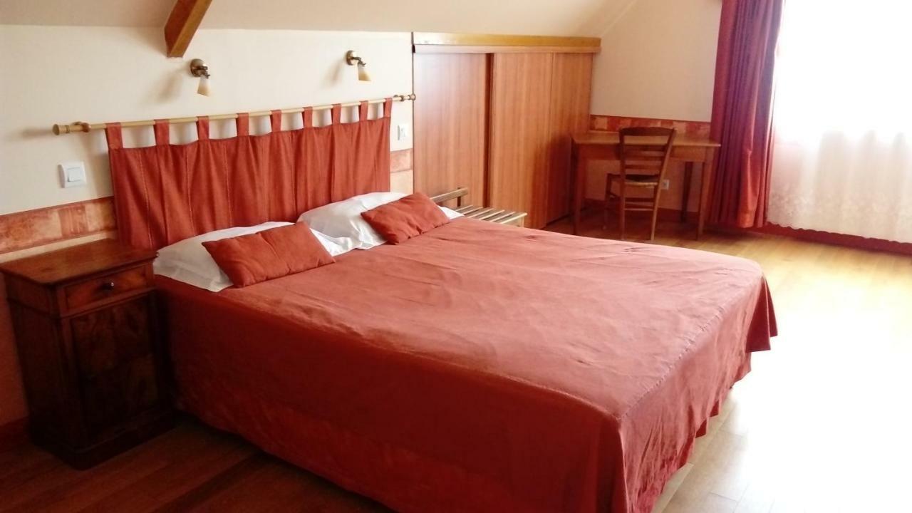 Bed and Breakfast La Roche Saint-Etienne-en-Cogles Exterior foto