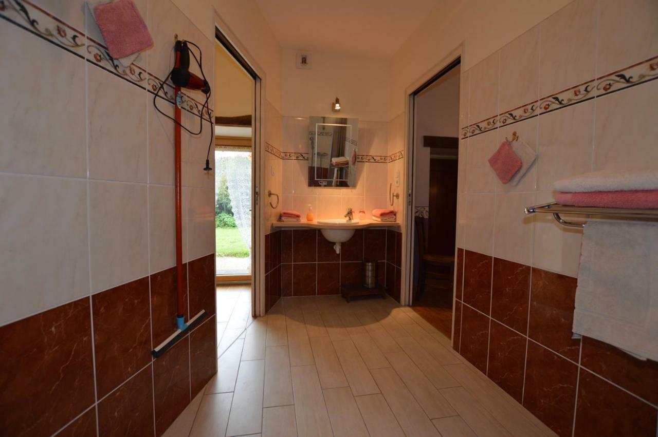 Bed and Breakfast La Roche Saint-Etienne-en-Cogles Exterior foto