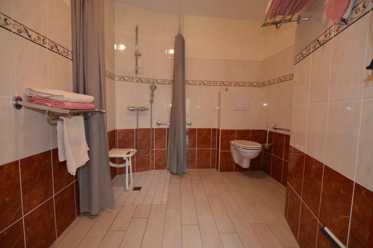 Bed and Breakfast La Roche Saint-Etienne-en-Cogles Exterior foto